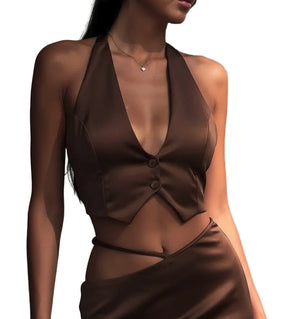 Summer halterneck top in solid color