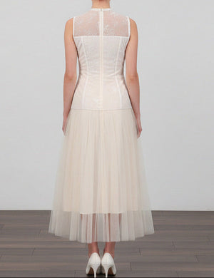 Sleeveless lace‑embroidered mesh maxi dress for women