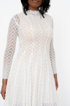 Women’s slim‑fit lace maxi dress with wide hem