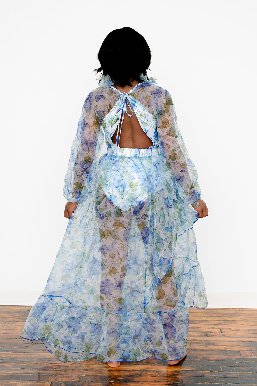 Summer one‑piece swimsuit with removable skirt and gauzy sleeves