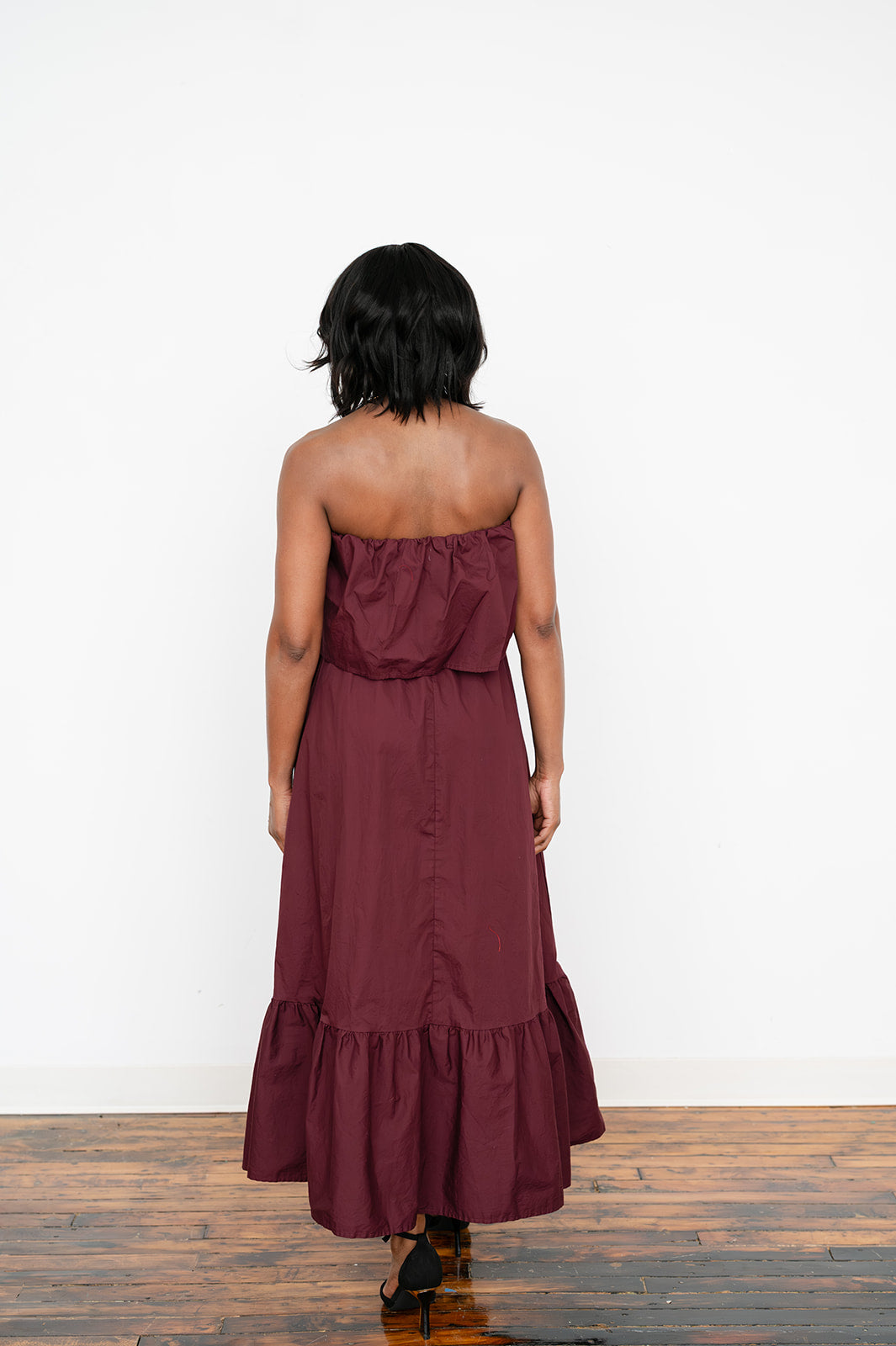 Slim‑fit strapless cotton dress with flowing A‑line skirt