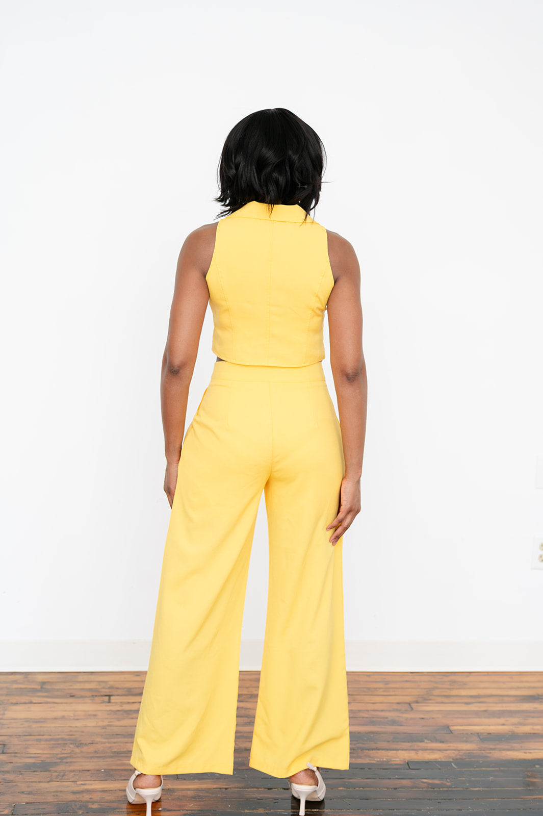 Casual elegant two‑piece trouser set in solid polyester