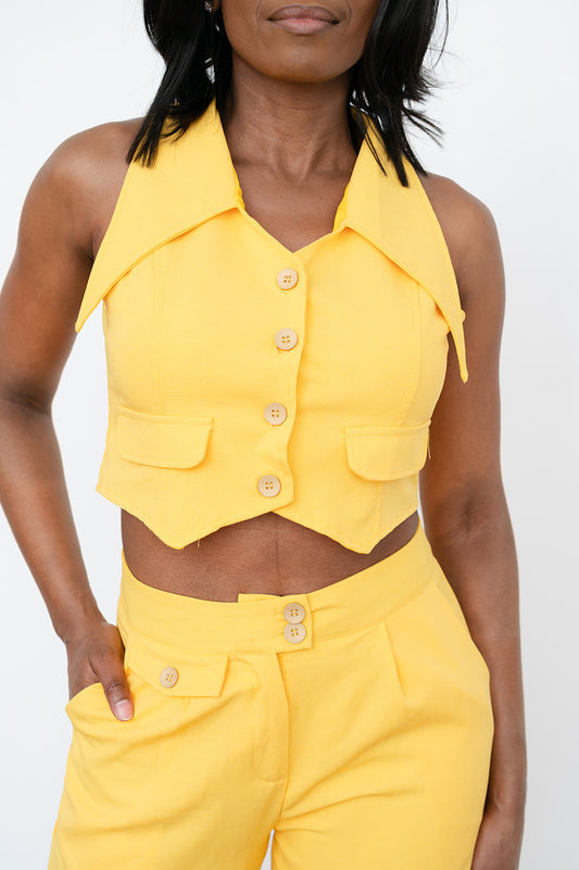 Sleeveless cropped vest 