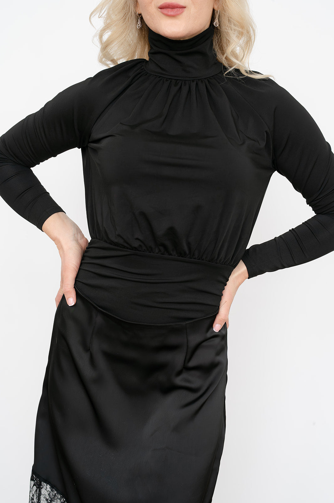 Women’s solid color mock‑neck top