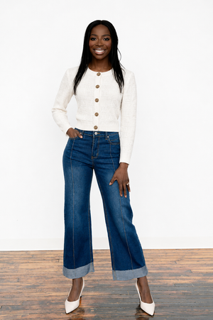 Long‑sleeve cotton cardigan with single‑breasted closure